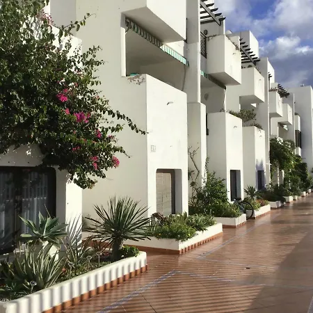 Marina Blanca Corralejo